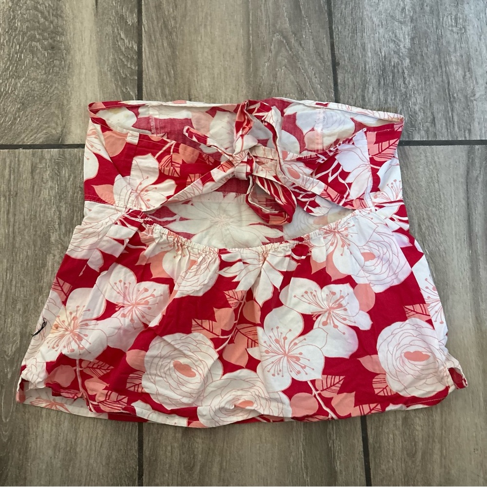Bali Red and White Floral Bandeau - Picture 3 of 3